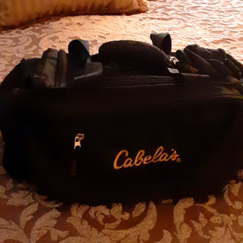 Cabela's black duffel bag gold embroidered logo 12"x8" 5 pockets 2 handle EUC…